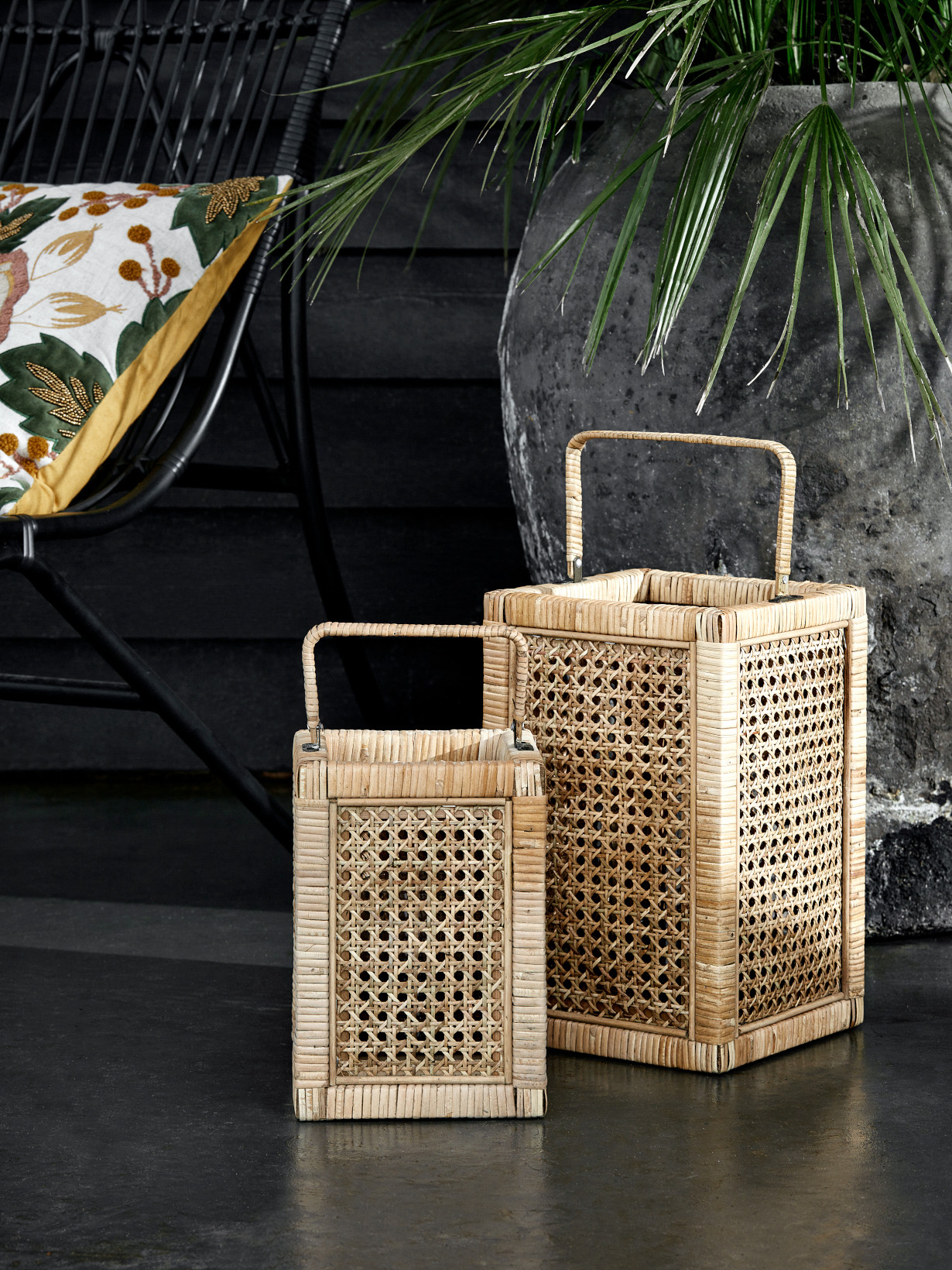 Wicker lantern, Iryna