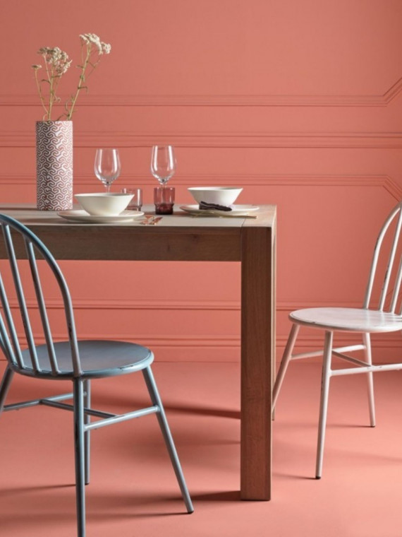 Chaise en aluminium, Juliette