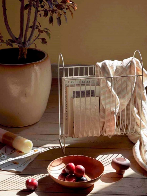 Porte magazine en fer Maggie Broste Copenhagen