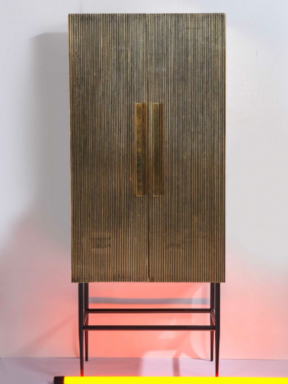Golden metal cabinet, Ribbel Tall Pols Potten
